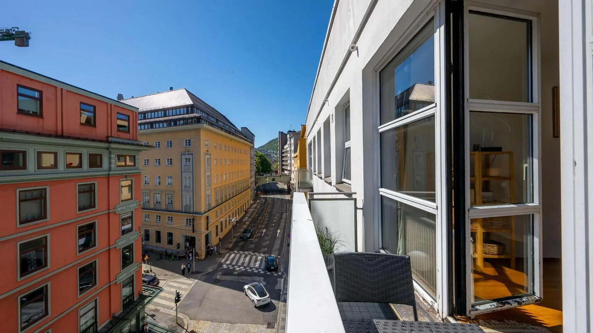 Spacious Top-Floor Apartment With View And Private Balcony Bergen Norwegia